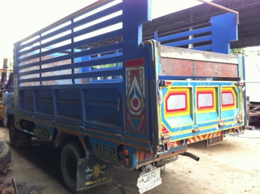 ขายรถบรรทุก 6 ล้อ อีซูซุ NKR (ดั้ม) เครื่อง 115 แรง สภาพพร้อมใช้ 90\% ขายรถบรรทุก 6 ล้อ อีซูซุ NKR (ดั้ม) เครื่อง 115 แรง สภาพพร้อมใช้ 90\%