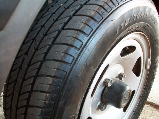 ขายมาสด้า1400สภาพเดิมๆออกห้าง