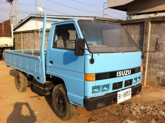 ขายรถ 4 ล้อ ยี่ห้ออีซูซุ TLD สภาพสวย ยางดี พร้อมใช้