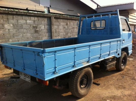 ขายรถ 4 ล้อ ยี่ห้ออีซูซุ TLD สภาพสวย ยางดี พร้อมใช้