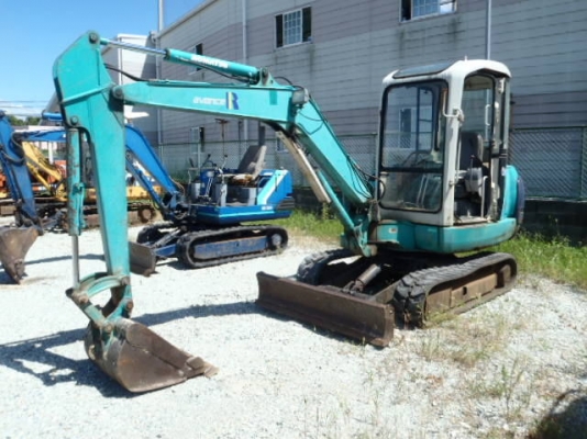 ขายรถแบคโฮ KOMATSU PC35R-8 สภาพสวยมาก นำเข้าจากญี่ปุ่น ติดต่อ 081-2990958