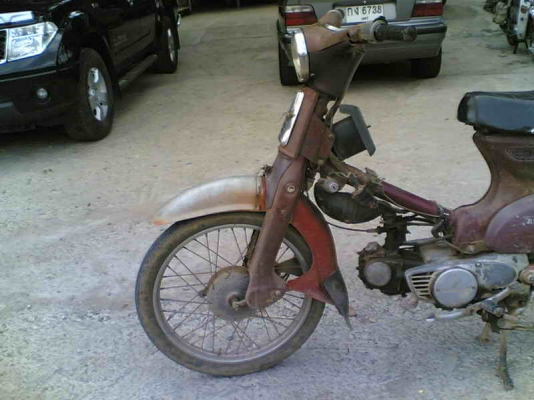 ขาย C70k2(แดง) เล่มทะเบียนพร้อมชุดโอน รถเดิมๆเลขเครื่องโครงตรงเล่ม เครื่องติดขี่ได้ ขาย 12500 บาท