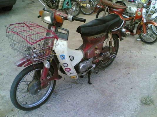 ขาย C700(แดง) เครื่องดรีมคุรุสภา Noเล่มออกใบซื้อขายให้ เครื่องสมบูรณ์โครงไม่ผุ ขาย 8500 บาท