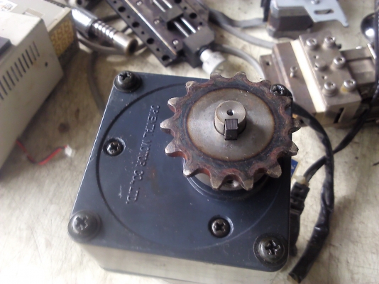 มอเตอร์เกียร์ปรับรอบได้ ได้แรงบิดที่ดี มีหม้อแปลงให้ด้วย (มี VDOทดสอบให้ดู)