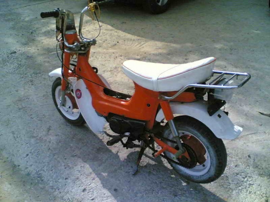 ขายฮอนด้าชาลี(ส้ม) เครื่องเดิมแต่งนิดหน่อย ขายตามสภาพ ขาย 11500 บาท