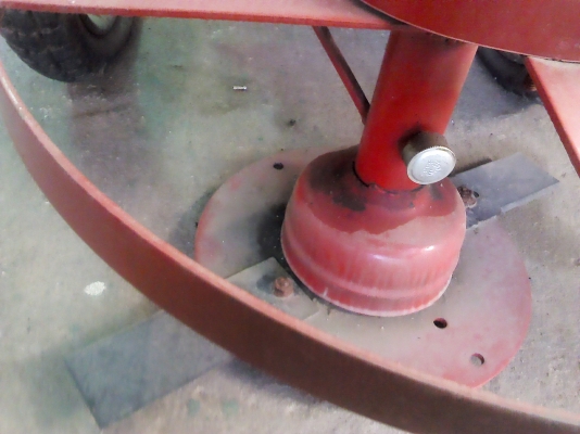 รถตัดหญ้าแบบลุยๆ พร้อมเครื่องยนต์HONDA 5.5 แรง ใช้ได้เลยค่อยข้างใหม่ รถตัดหญ้าแบบลุยๆ พร้อมเครื่องยนต์HONDA 5.5 แรง ใช้ได้เลยค่อยข้างใหม่