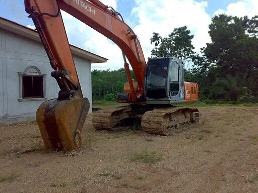 ขายรถแบคโฮ โกเบ รุ่น 3 เก่งน้ำเงิน สนใจ ติดต่อ คุณ ธีรเดช( โทร 0810873744 )