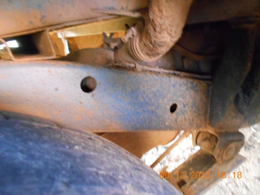 ขาย ISUZU KB 2200 ประหยัด แซสซีสวย ไม่มีผุ  เครื่องแน่นไม่มีไอ  ทะเบียนพร้อมโอน