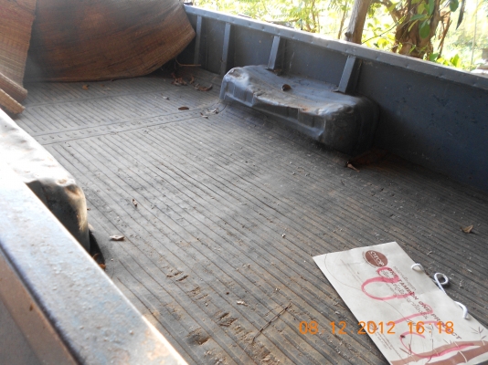 ขาย ISUZU KB 2200 ประหยัด แซสซีสวย ไม่มีผุ  เครื่องแน่นไม่มีไอ  ทะเบียนพร้อมโอน