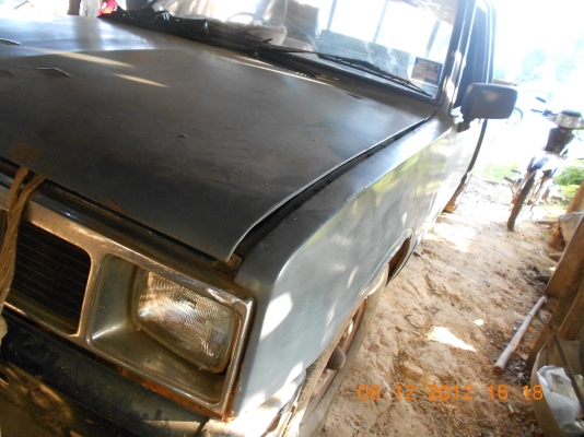 ขาย ISUZU KB 2200 ประหยัด แซสซีสวย ไม่มีผุ  เครื่องแน่นไม่มีไอ  ทะเบียนพร้อมโอน