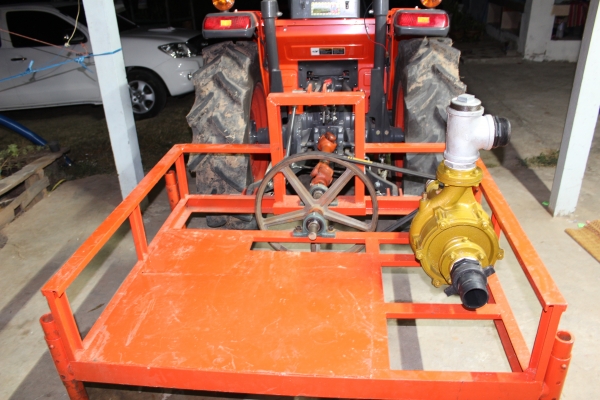 รถไถ..ปั้มน้ำแรงดันสูง  3''X3''ใครแรงกว่าเราขอท้
