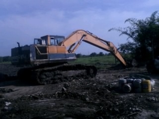 ขาย komatsu PC 200-3