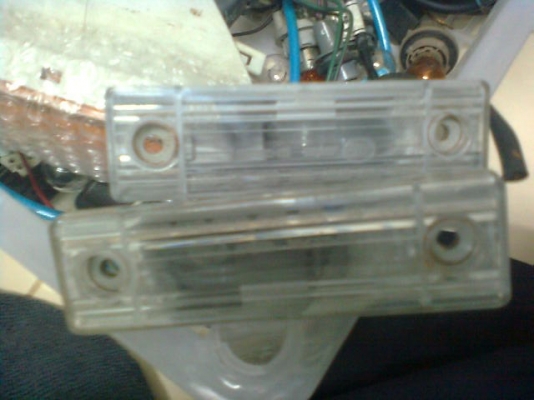 ไฟส่องป้ายทะเบียน