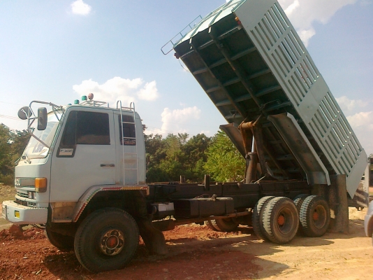 ขายด่วน ISUZU 240แรงสวยพร้อมใช้รถวิ่งงานอยู่