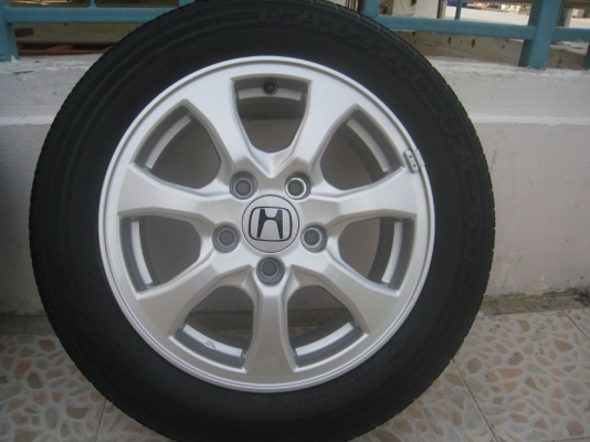 ขายล้อแม็กเดิม HONDA CIVIC 15"x6" 5/114 et45 + ยางปี 08,09(081-3747940)