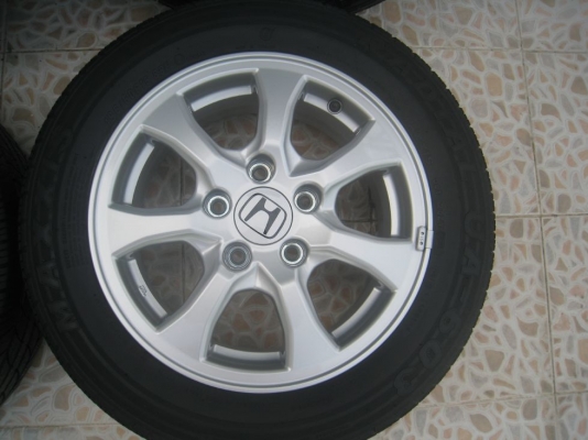 ขายล้อแม็กเดิม HONDA CIVIC 15"x6" 5/114 et45 + ยางปี 08,09(081-3747940)