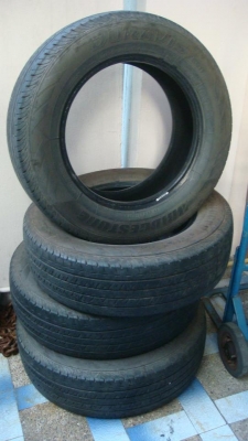 ขายยาง BRIDGESTONE DURAVIS 215/65 R16 ปี 11สัปดาห์ที่ 37 ขาย 4 เส้นราคา 3,000 บาท T.083-999-9385