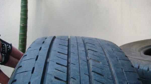 ขายยาง BRIDGESTONE DURAVIS 215/65 R16 ปี 11สัปดาห์ที่ 37 ขาย 4 เส้นราคา 3,000 บาท T.083-999-9385