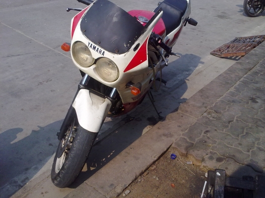 ขาย FZ400R 400cc เครื่องดีคับ รถสภาพเดิมๆ บิทแรง ราคาถูกเลยคับ