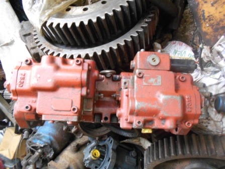 ขายปั๊มแบ็คโฮ sk 120 K3V63DT สภาพสวย 65000บาท โทร 0850853022 ขายปั๊มแบ็คโฮ sk 120 K3V63DT สภาพสวย 65000บาท โทร 0850853022