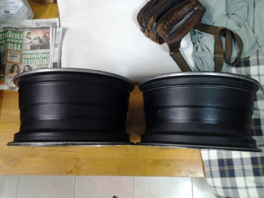 ขายล้อแม็กลายหยดน้ำ  15 นิ้ว 6 รู 1 คู่