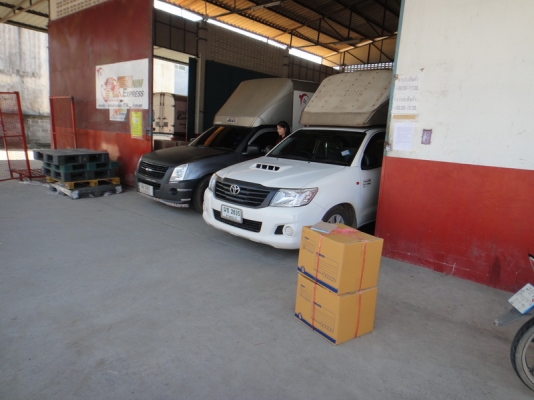 ขายล้อแม็กลายหยดน้ำ  15 นิ้ว 6 รู 1 คู่