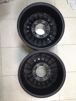 ขายล้อแม็กลายหยดน้ำ  15 นิ้ว 6 รู 1 คู่
