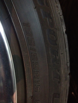 ขายแม็กซ์มือ2 กล้วย ขอบ15 กว้าง7 ออฟ 35 4/100+ ยางปี09 ราคา9,900 บาท