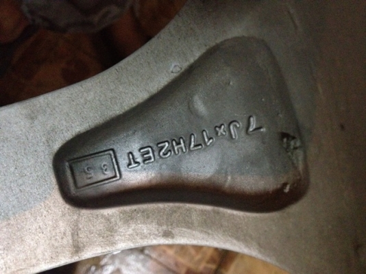 ขายแม็กซ์มือ2 Lenso ขอบ 17 4รู100/114 +ยาง ราคา 8900 บ ถูกๆๆ