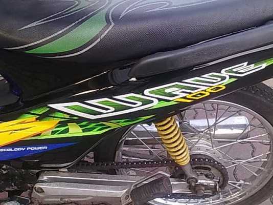 เวฟ100สตาร์มมือภาษีหมด26ก.ย.2556สีสวยมากดิส์หน้า รถกรุงเทพ