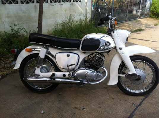 ขาย c95 สวยๆ สตาร์ทมือได้ ทะเบียนโอนเครื่องดีมากๆ ของเดิมเยอะ สีสวย poohรังสิต 0848809220