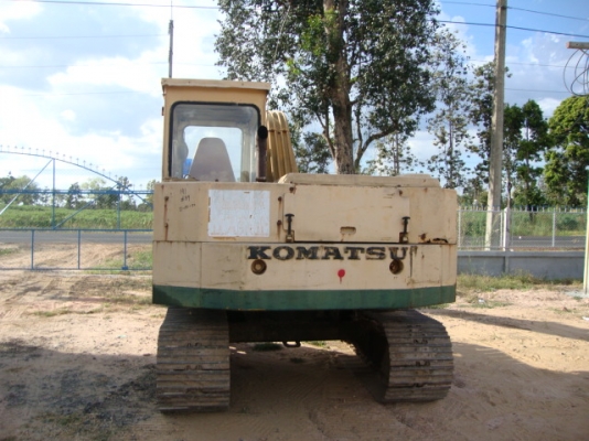 ขายรถแบ็คโฮ komatsu pc 60-1 เก่านอกสภาพพร้อมใช้งาน