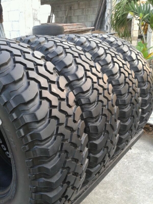 ขาย Mud BF KM1 265/75R16 ปี 08 สภาพดี สวยพร้อมลุย