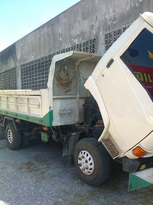 ขายด่วน 6 ล้อดั้มฮีโน่ สภาพสวย เดิมทั้งคัน !!