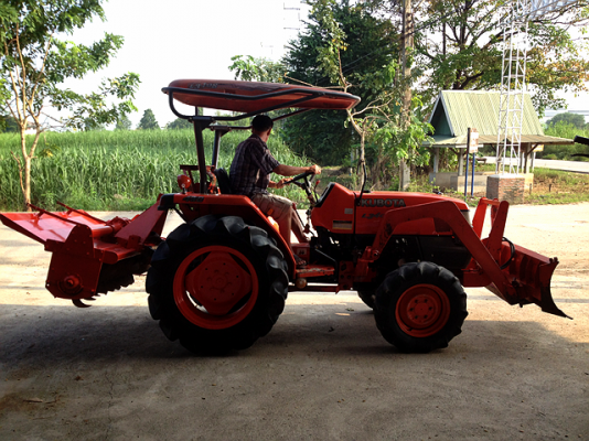 ขายด่วนรถไถคูโบต้าL3408พร้อมดันดินหน้าและโลเตอร์ลี่สนใจติดต่อ<คุณสมพงษ์ 0819136451> ขายด่วนรถไถคูโบต้าL3408พร้อมดันดินหน้าและโลเตอร์ลี่สนใจติดต่อ<คุณสมพงษ์ 0819136451>