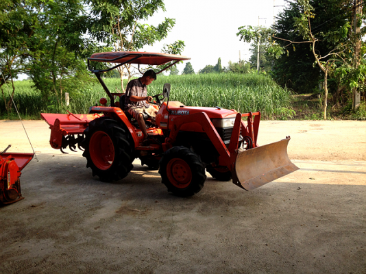 ขายด่วนรถไถคูโบต้าL3408พร้อมดันดินหน้าและโลเตอร์ลี่สนใจติดต่อ<คุณสมพงษ์ 0819136451> ขายด่วนรถไถคูโบต้าL3408พร้อมดันดินหน้าและโลเตอร์ลี่สนใจติดต่อ<คุณสมพงษ์ 0819136451>