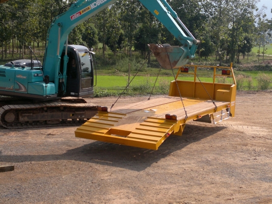 ขายหางเทเลอร์  ต่อใหม่  บรรทุกรถแม็คโคร  200-320