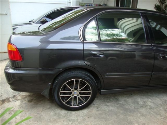 อยากขาย VERTEX ปี2544 สีเทาดำ ตัวท๊อปสุด เครื่องวีเทค 1.6 ราคาไม่แพง