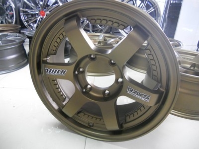 ขายแม็กมือสองTE-37 SF 17X8.0 6รู139.7 et 25ราคาถูกครับๆ