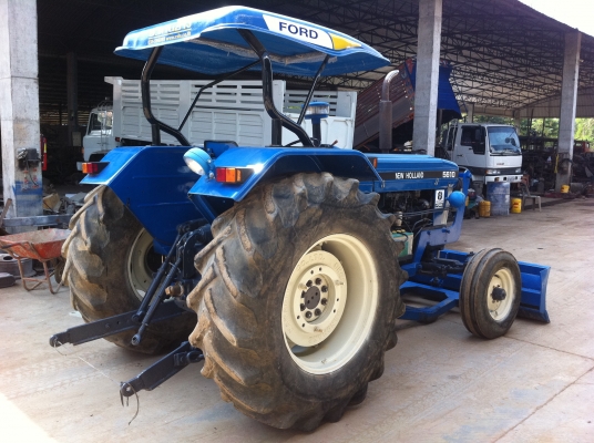 ขายรถแทรกเตอร์ นิวส์ฮอลแลนด์ 5610S สภาพพร้อมใช้ ทะเบียนพร้อมโอน ราคาต่อรองได้