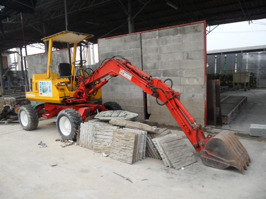 ขาย รถแบคโฮ YANMAR YB 215W ล้อยาง