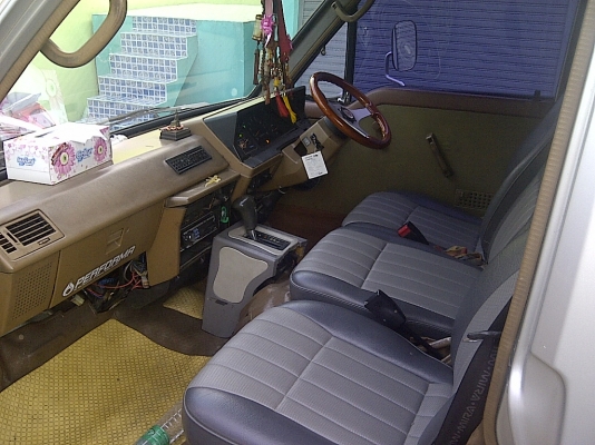 ขายรถตู้ Toyota Hiace ปี 94 เครื่อง 1JZ LPG ใช่ได้2ระบบ พวงมาลัยเพาเวอร์