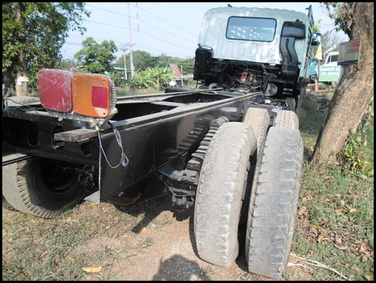 GIGA หัวครัชซี เครื่อง 320 แรง สภาพดี สวยมาก