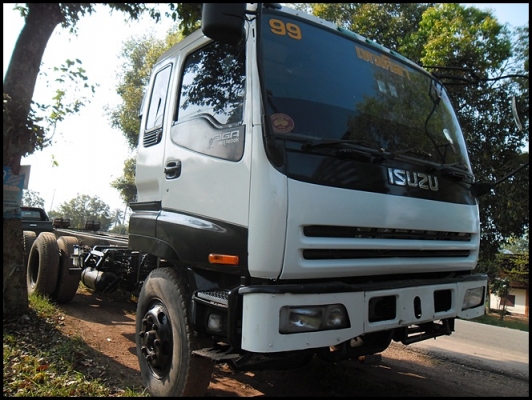 GIGA หัวครัชซี เครื่อง 320 แรง สภาพดี สวยมาก