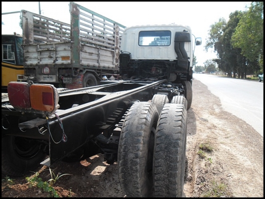 GIGA หัวครัชซี เครื่อง 320 แรง สภาพดี สวยมาก