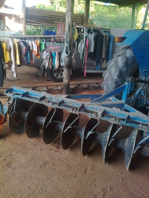 ขายรถไถ Ford 6640 NEWHOLLAND คุณ ไพรวัลย์ 085-7447991