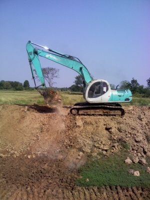 KOBELCO 200-5 สภาพดี เอวแน่น โซ่หนา เอกสารพร้อมโอน(เอาดาวน์ คืน250,000) หรือไม่เอาเล่มทะเบียน 900,000