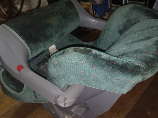 ขายเก้าอี้เด็กผ้ากำมะหยี่มีกันตก