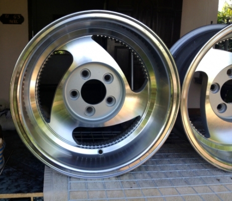 >>>ขายล้อขอบ 15x8 ใส่ 5/114.3 ลายใบพัด สวยๆ ลึกๆ ครับ<<< >>>ขายล้อขอบ 15x8 ใส่ 5/114.3 ลายใบพัด สวยๆ ลึกๆ ครับ<<<