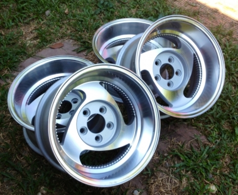 >>>ขายล้อขอบ 15x8 ใส่ 5/114.3 ลายใบพัด สวยๆ ลึกๆ ครับ<<< >>>ขายล้อขอบ 15x8 ใส่ 5/114.3 ลายใบพัด สวยๆ ลึกๆ ครับ<<<
